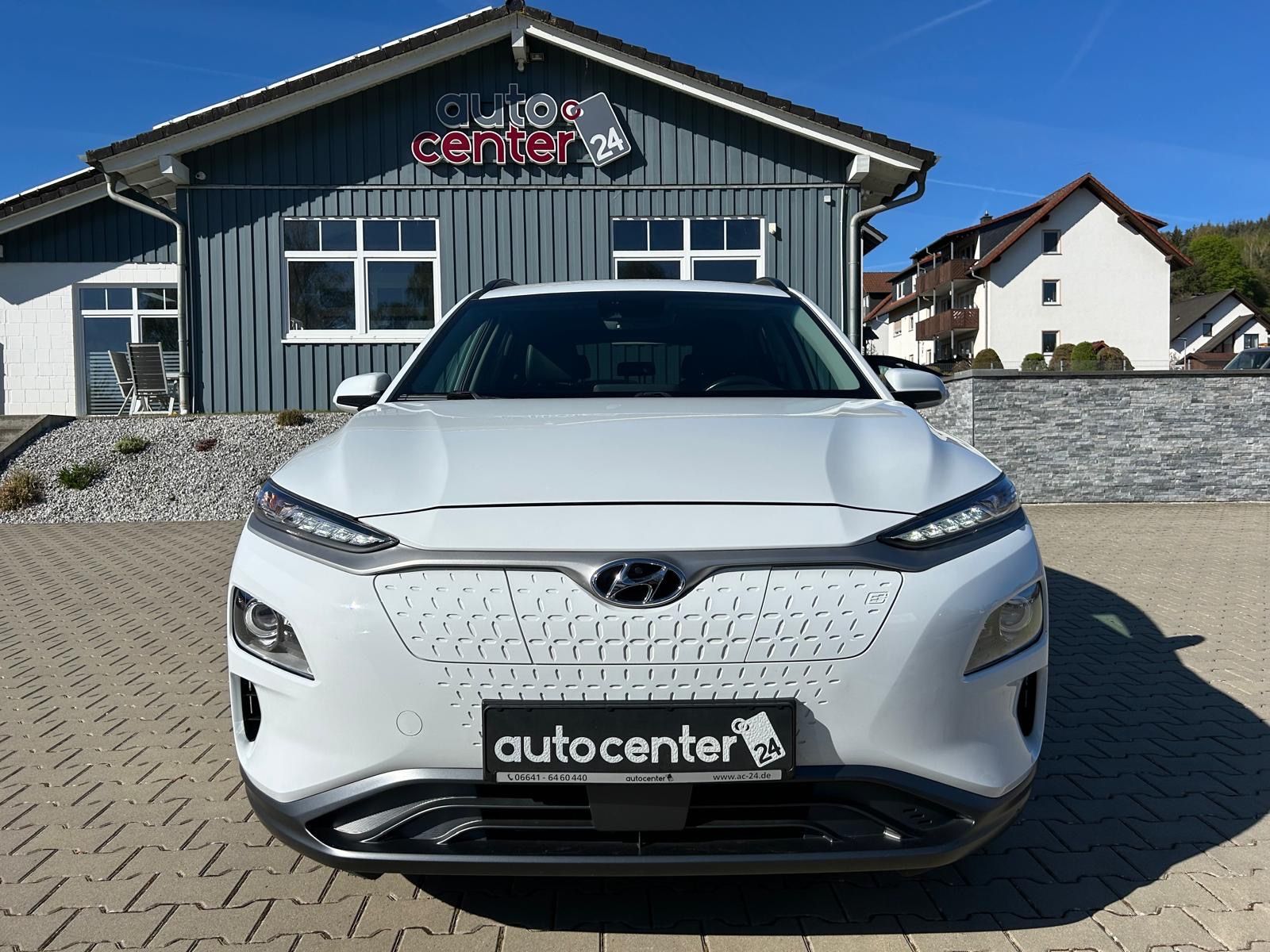 Fahrzeugabbildung Hyundai Kona Style Elektro°64 kWh°Kamera°LED°Navi°