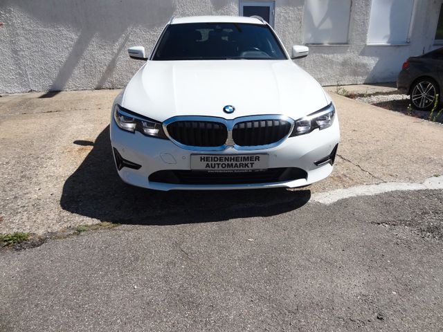 Fahrzeugabbildung BMW 318d Advantage/1.Hd/LED/150PS/Leder/Navi/Virtual