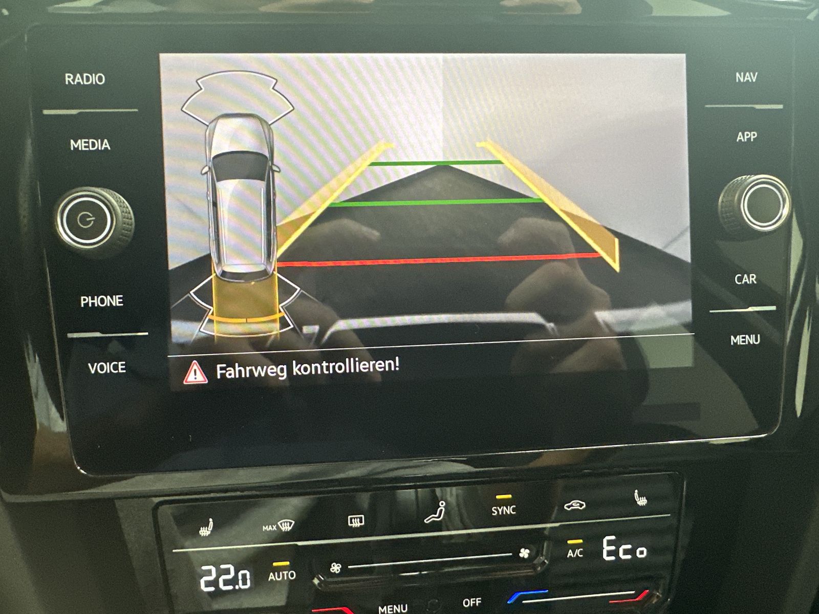 Fahrzeugabbildung Volkswagen Passat Variant GTE NAV+LED+ACC+KAMERA+LEDER+17ZO