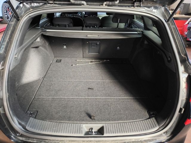 Fahrzeugabbildung Hyundai i30 FL Kombi MY25 1.5 T-GDI 140 PS DCT Advantage