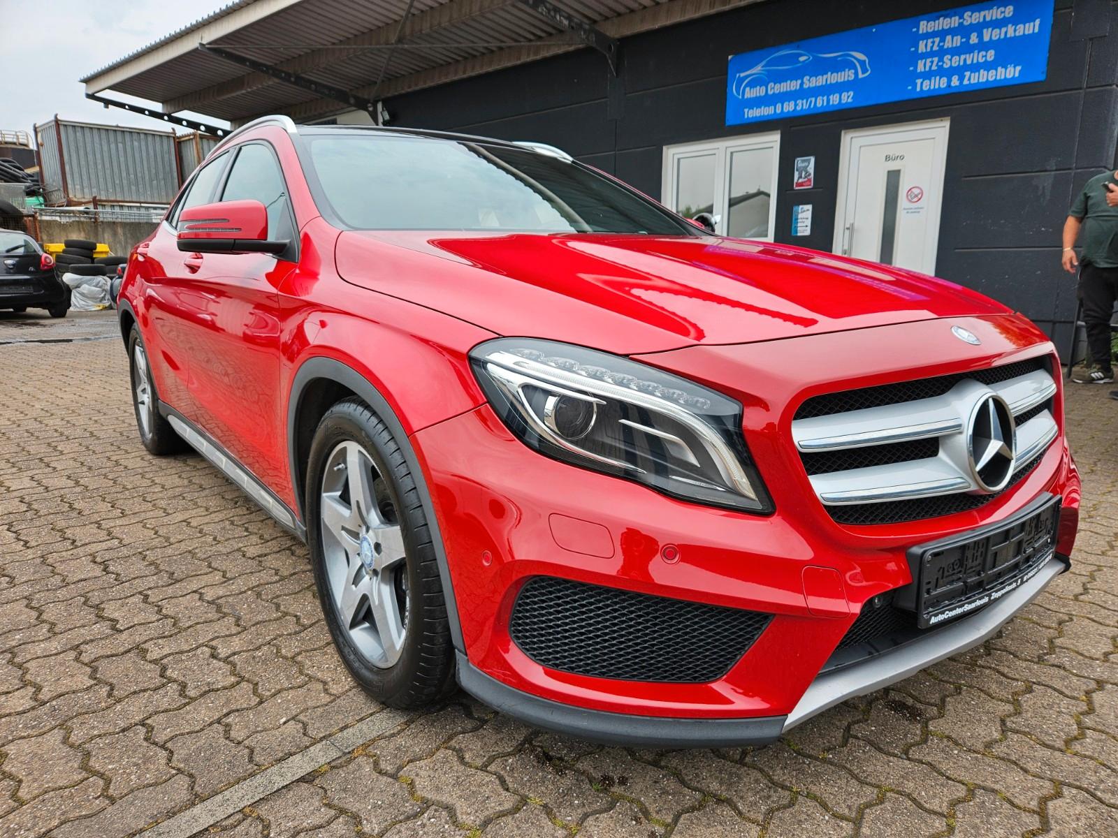 Mercedes-Benz GLA 220 AMG-Line 4Matic Navi SHZ PDC Panorama