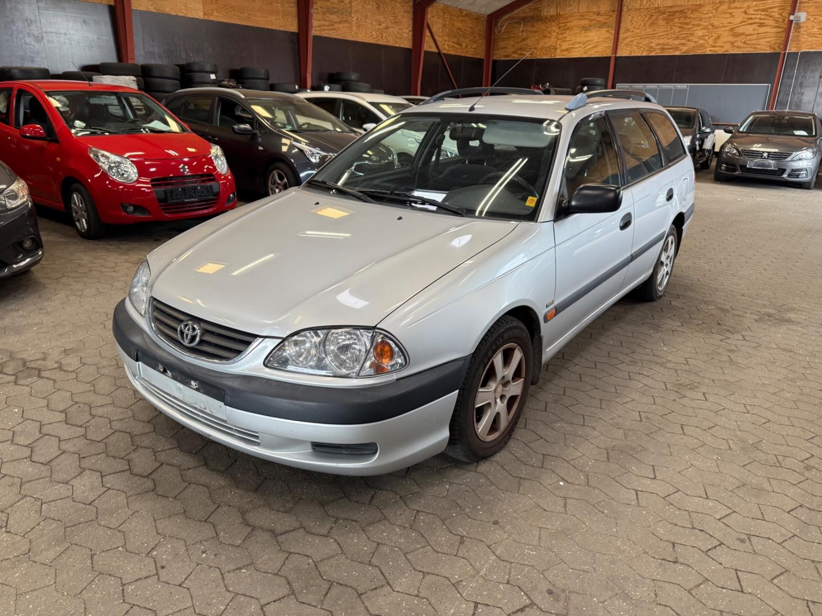 Toyota Avensis 1.8 Linea Sol