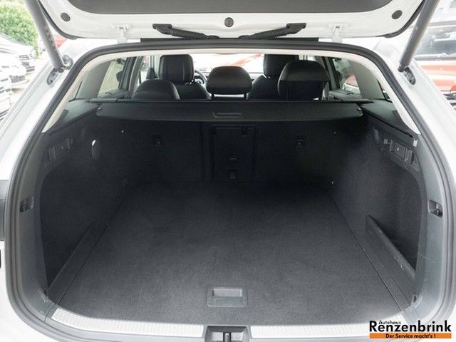 Passat Variant Elegance TDI DSG 360° AHK Matrix 