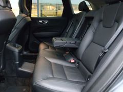 Fahrzeugabbildung Volvo XC60 T6 Recharge R-Design 'HARMAN/KARDON'