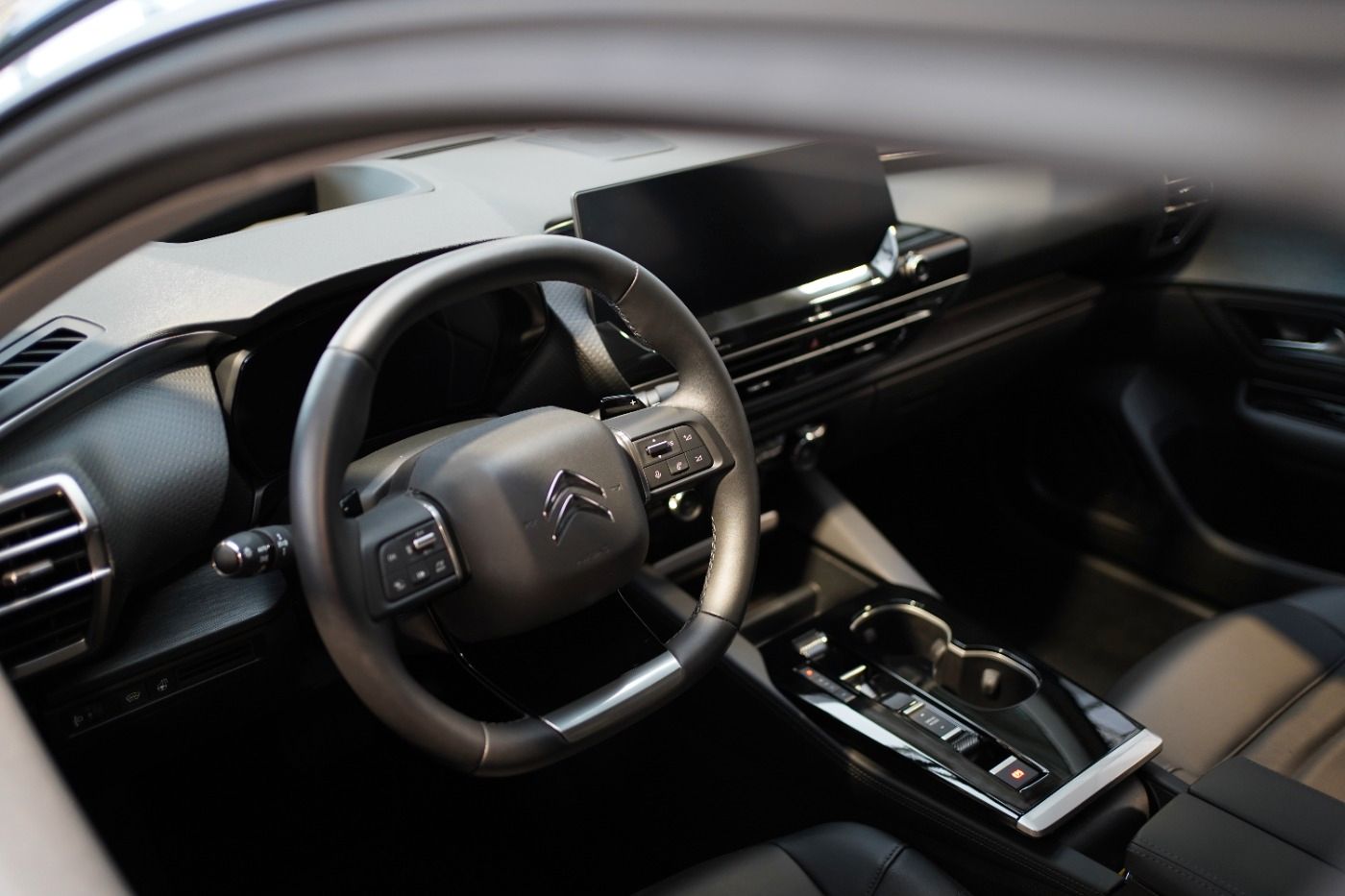 Fahrzeugabbildung Citroën C5 X PureTech 130 EAT8 Plus Automatik Leder Navi