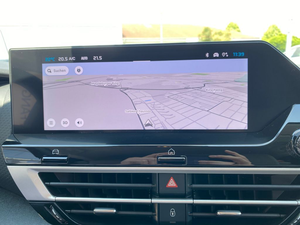 Fahrzeugabbildung Citroën e-C4 156 MAX *360°-Kamera*