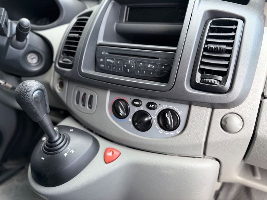 OPEL Vivaro Kasten/Kombi L2H1 2,9t/KLIMA/AHK/STANDHEI OPEL Vivaro Kasten/Kombi L2H1 2,9t/KLIMA/AHK/STANDHEI