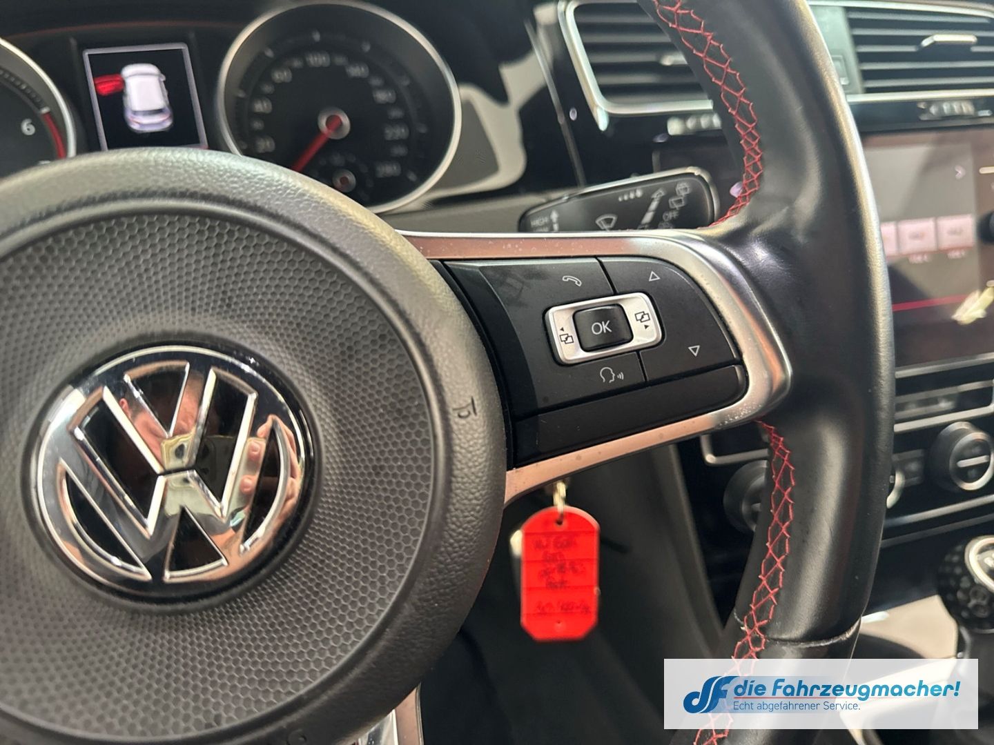 Fahrzeugabbildung Volkswagen Golf VII GTI BMT Start-Stopp Soundsystem Dynaudi