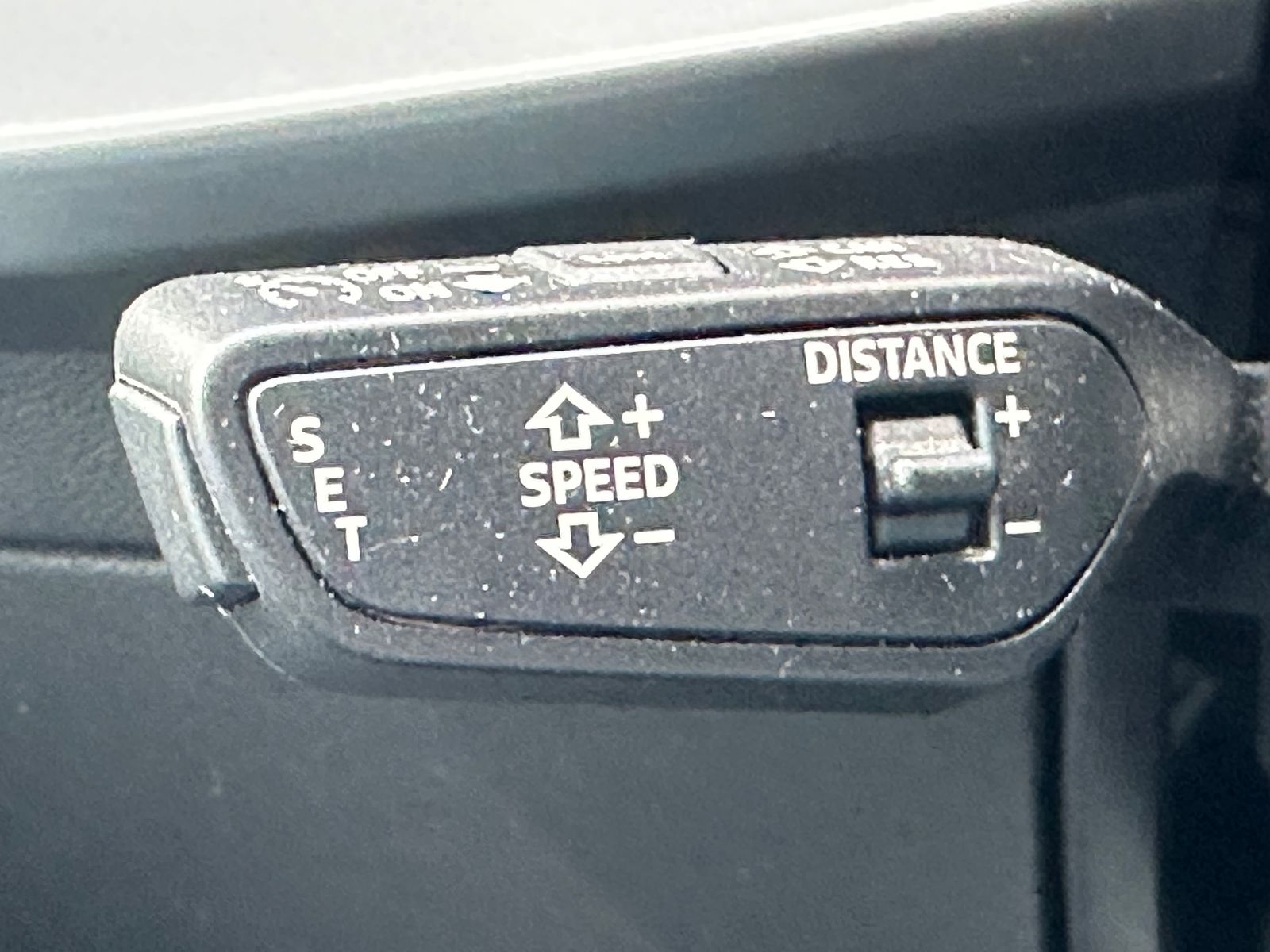 Fahrzeugabbildung Audi A3 35 TDI SpB S-Line NAV+LED+PANO+17ZOLL