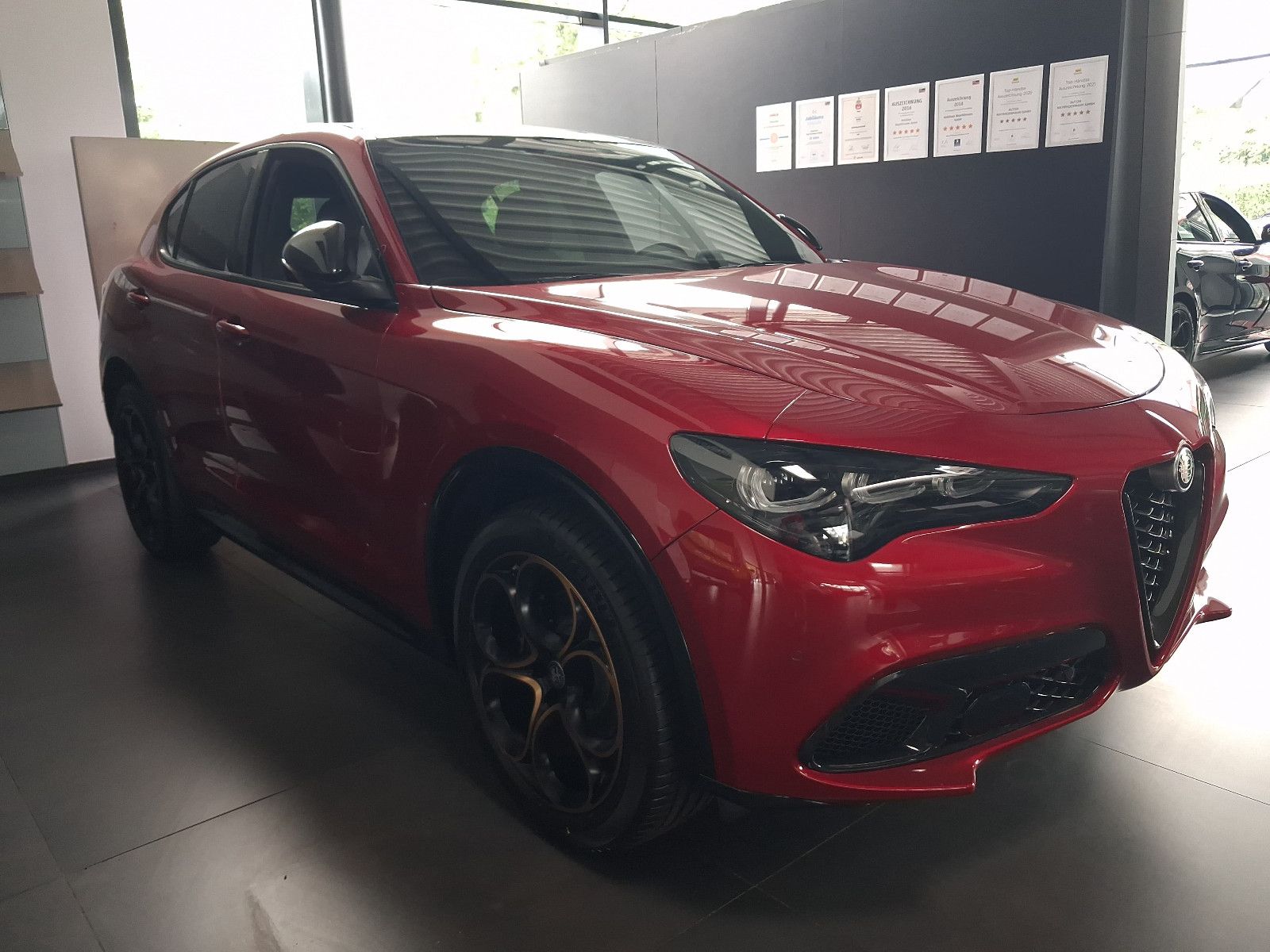 Fahrzeugabbildung Alfa Romeo Stelvio Intensa Q4 Allrad