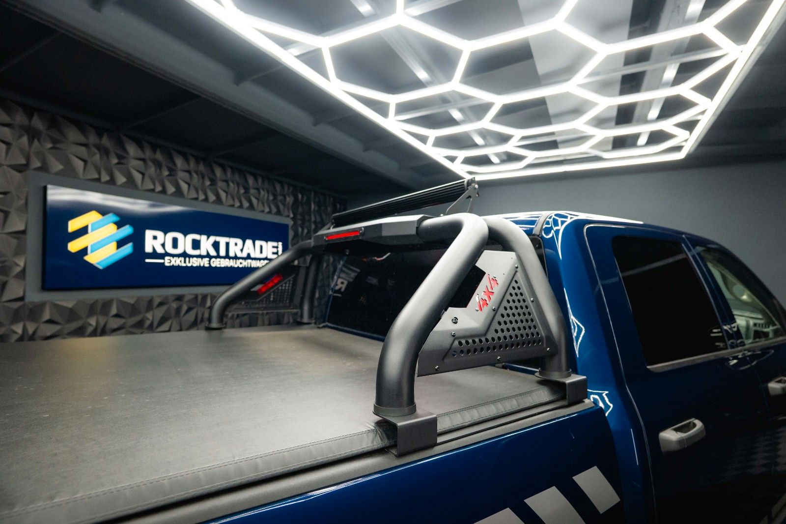 Fahrzeugabbildung Dodge RAM 5.7 V8 HEMI 4x4 OFFROAD Night-Paket *LED*AHK