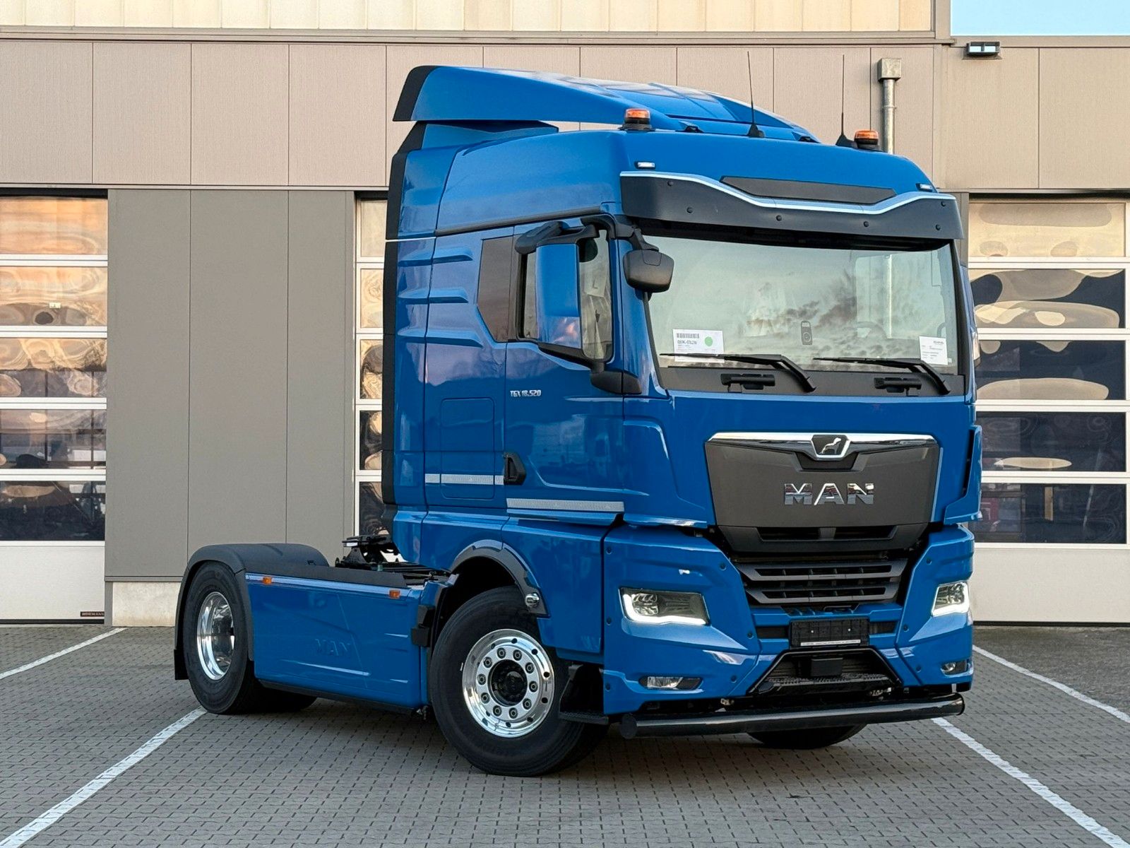 Fahrzeugabbildung MAN TGX 18.520 BL SA D30 Retarder