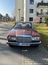 Mercedes-Benz 230 C - W 123 Klassiker in Bestzustand  - Mercedes-Benz: Klassik