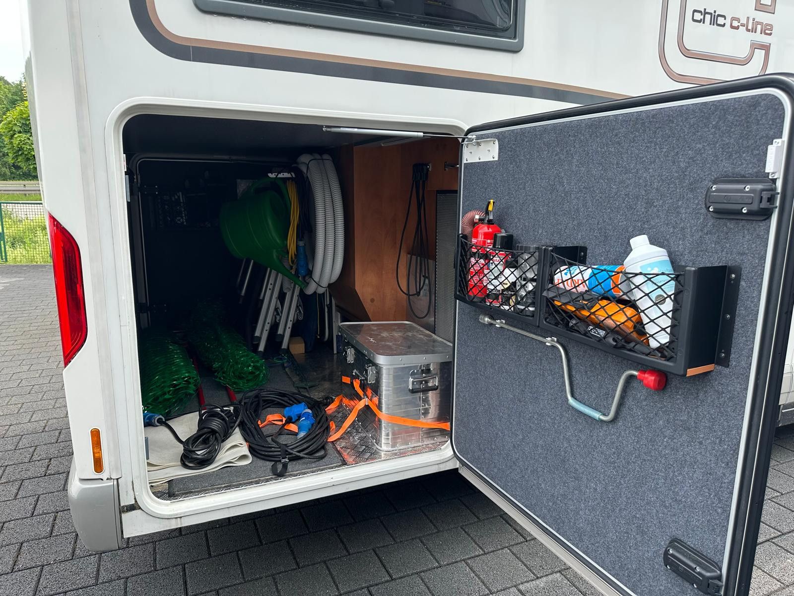 Fahrzeugabbildung Carthago Chic C-Line 4.9 LE L  sehr viele Extras