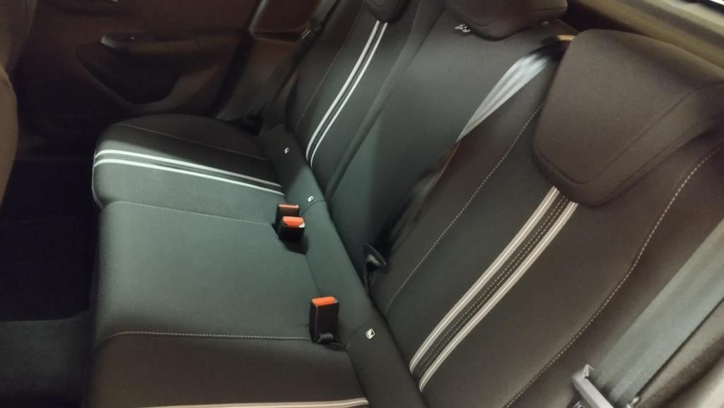 Erstes Annaberger Autohaus -  Opel Corsa YES, Sitz-Lenkradheizung, LED,Multimedia - Bild 9