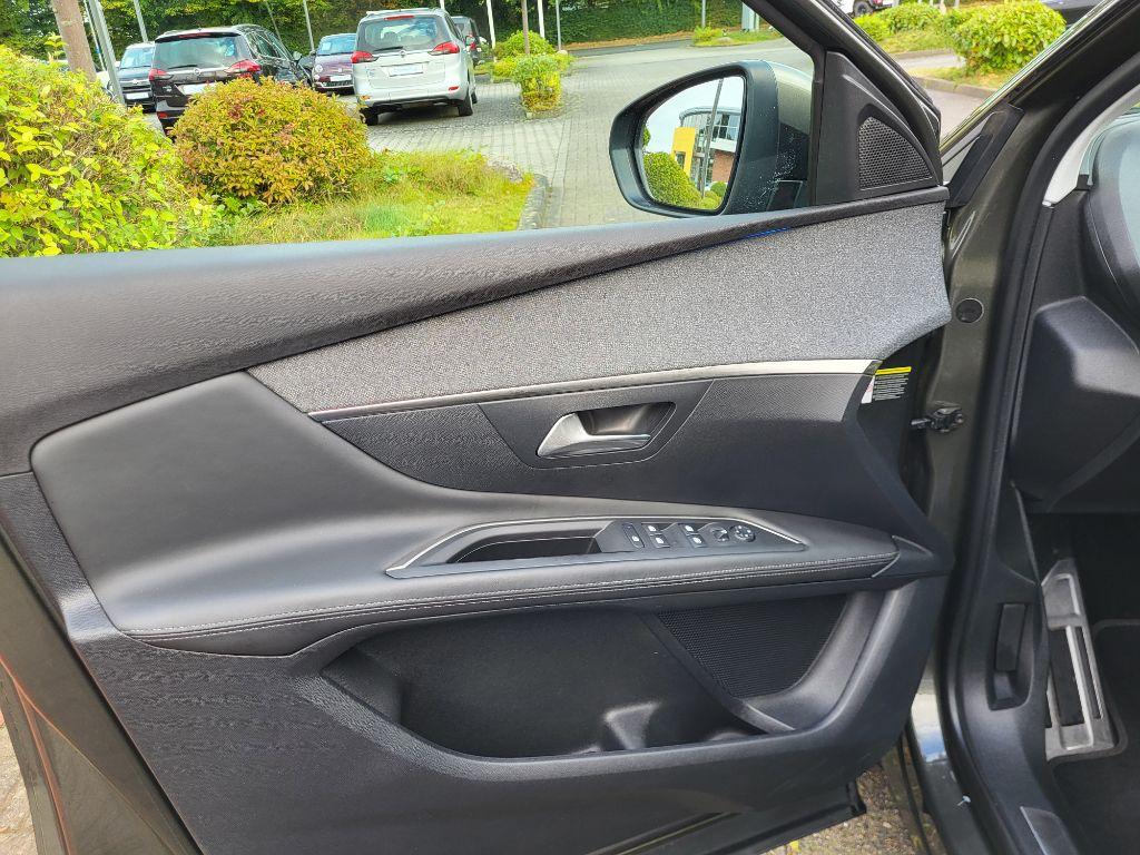 Peugeot 3008  THP 165 EAT6 Stop & Start Allure
