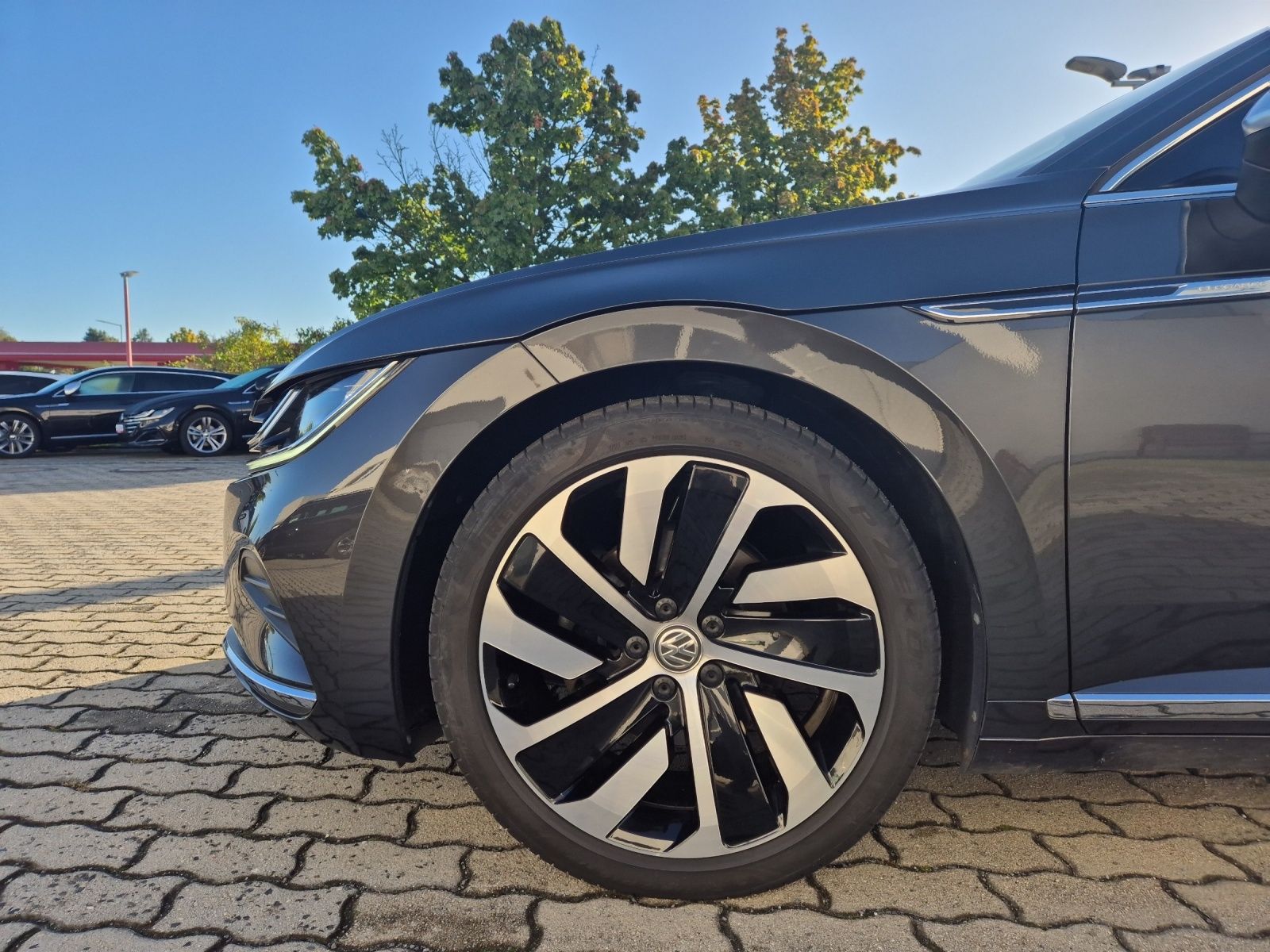Fahrzeugabbildung Volkswagen Arteon SB TDI Elegance DSG 4M LED AHK Navi AID A