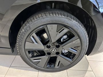 Fotografie 4 des Opel Corsa Electric GS Infotainment + Komfort Paket W