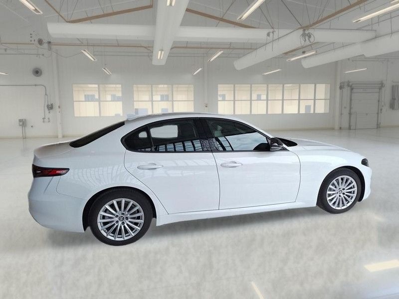 Alfa Romeo ALFA ROMEO GIULIA 2.2 TD 160 CV SUPER AT8 4 PORT imagem 3