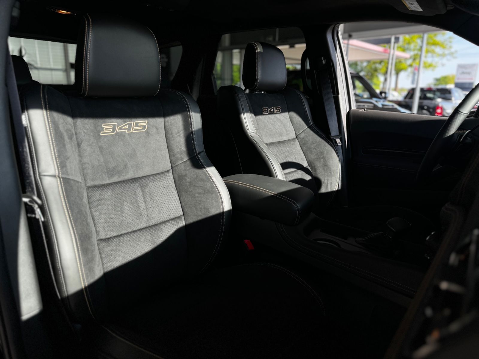 Fahrzeugabbildung Dodge Durango 5,7 HEMI R/T 20TH ANNIVERSARY LPG  6-Si.