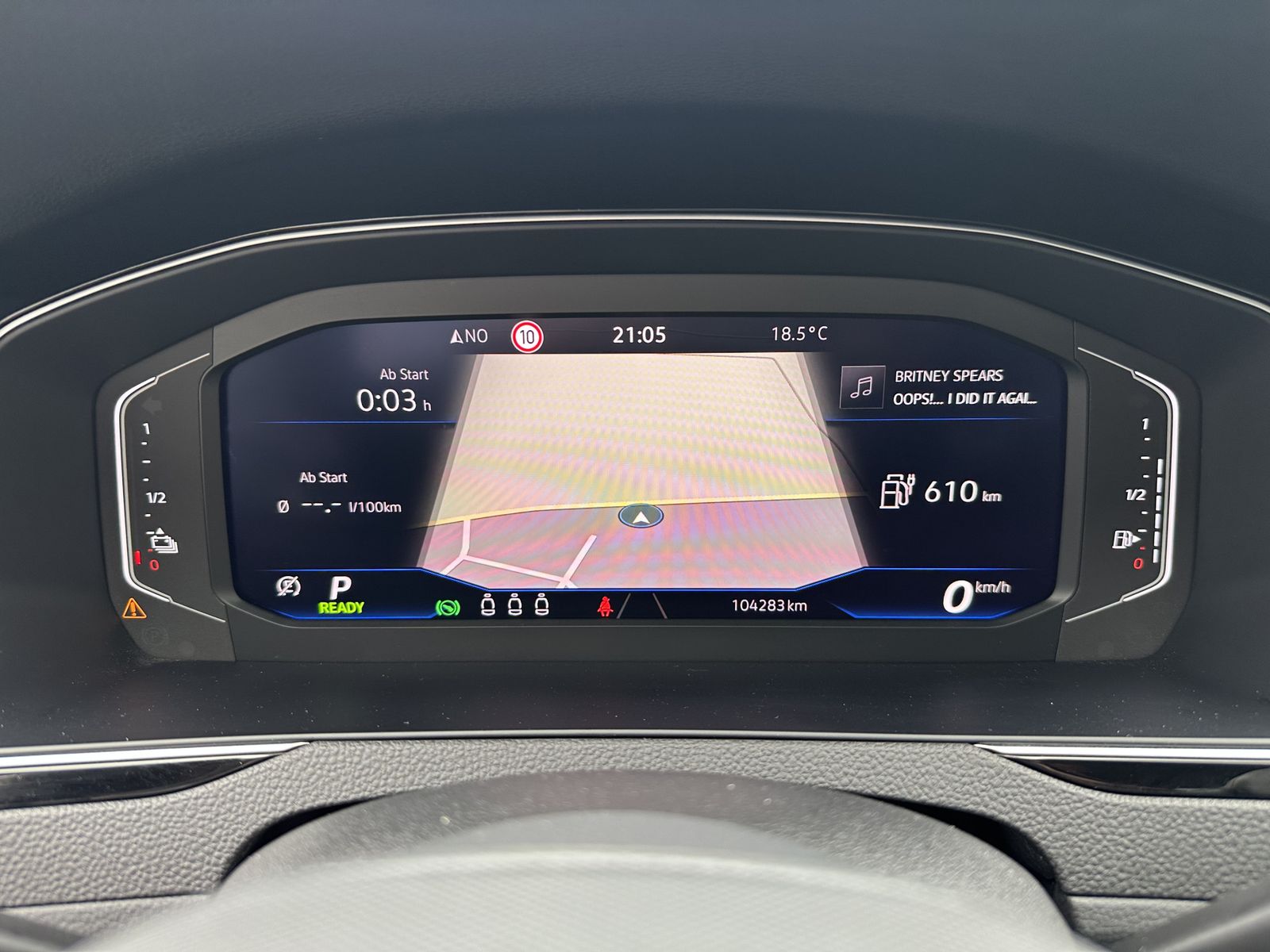 Fahrzeugabbildung Volkswagen Passat Variant GTE+NAV+LED+ACC+PANO+HUD+VCOCKPIT
