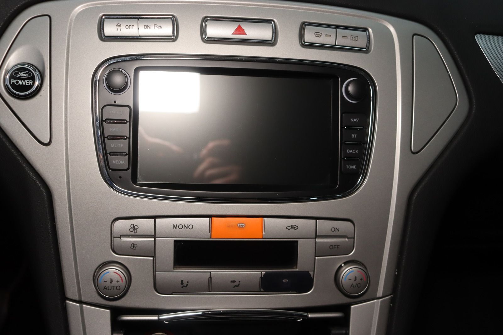 Fahrzeugabbildung Ford Mondeo Turnier 2.0 Ambiente * HU/AU neu