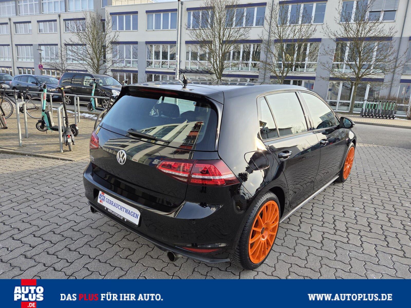 Volkswagen Golf GTI Performance PDC+SITZHZG+XENON+1. HAND+G