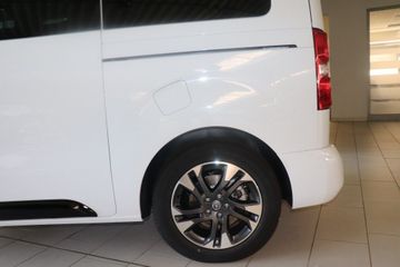 Fotografie des Opel Zafira Life E 75-kWh M Tourer