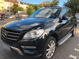 Mercedes-Benz Mercedes ML 250 W166 Schiebedach, Leder,Na... - Mercedes-Benz ML 250 Gebrauchtwagen in Berlin