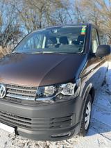 Volkswagen Gepflegter T6 Caravelle wenig KM und frisch TÜV - Volkswagen T6 Caravelle Kombi Gebrauchtwagen