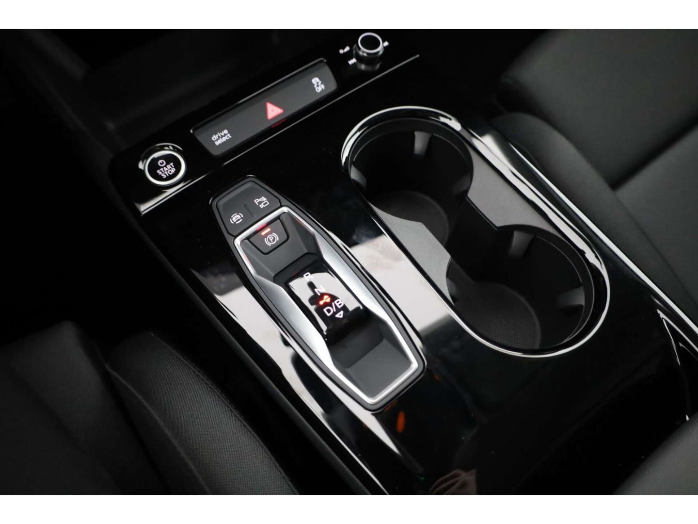 Audi Q6 e-tron - Bild 18