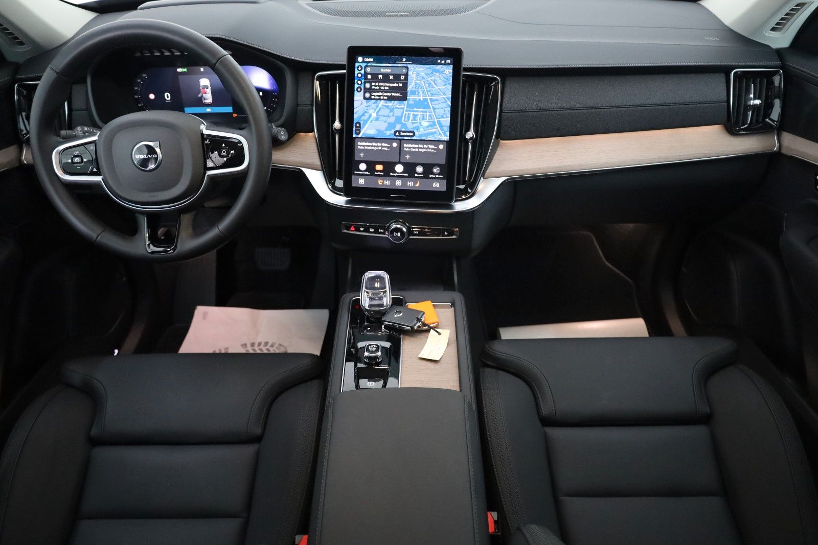 Fahrzeugabbildung Volvo XC90 Plus Bright AWD,7Sitze,360°,HUD,H&K,ACC,AHK