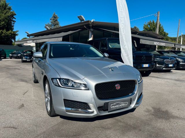 Jaguar XF 2.0 D 180 CV Prestige /NAVI/PELLE/CAME