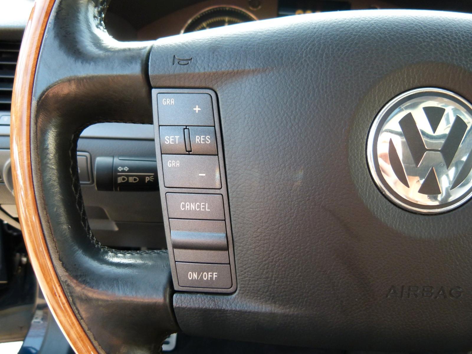 Volkswagen Phaeton 3.2l*Navi*Xenon*LEDER*SHZ*PDC*AHK*