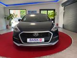 Hyundai i30 1.6 Turbo Scheckheft/2-Zonen Klima/Wenig Km - Hyundai i30 aus 2015