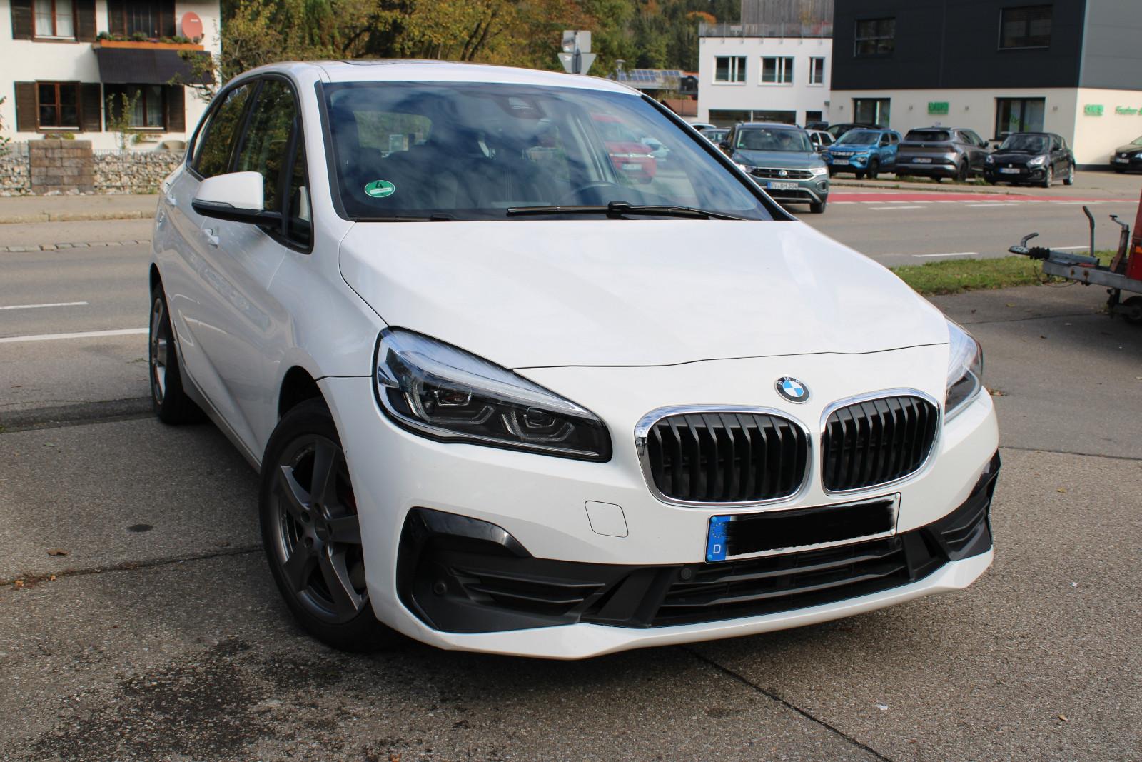 BMW 225