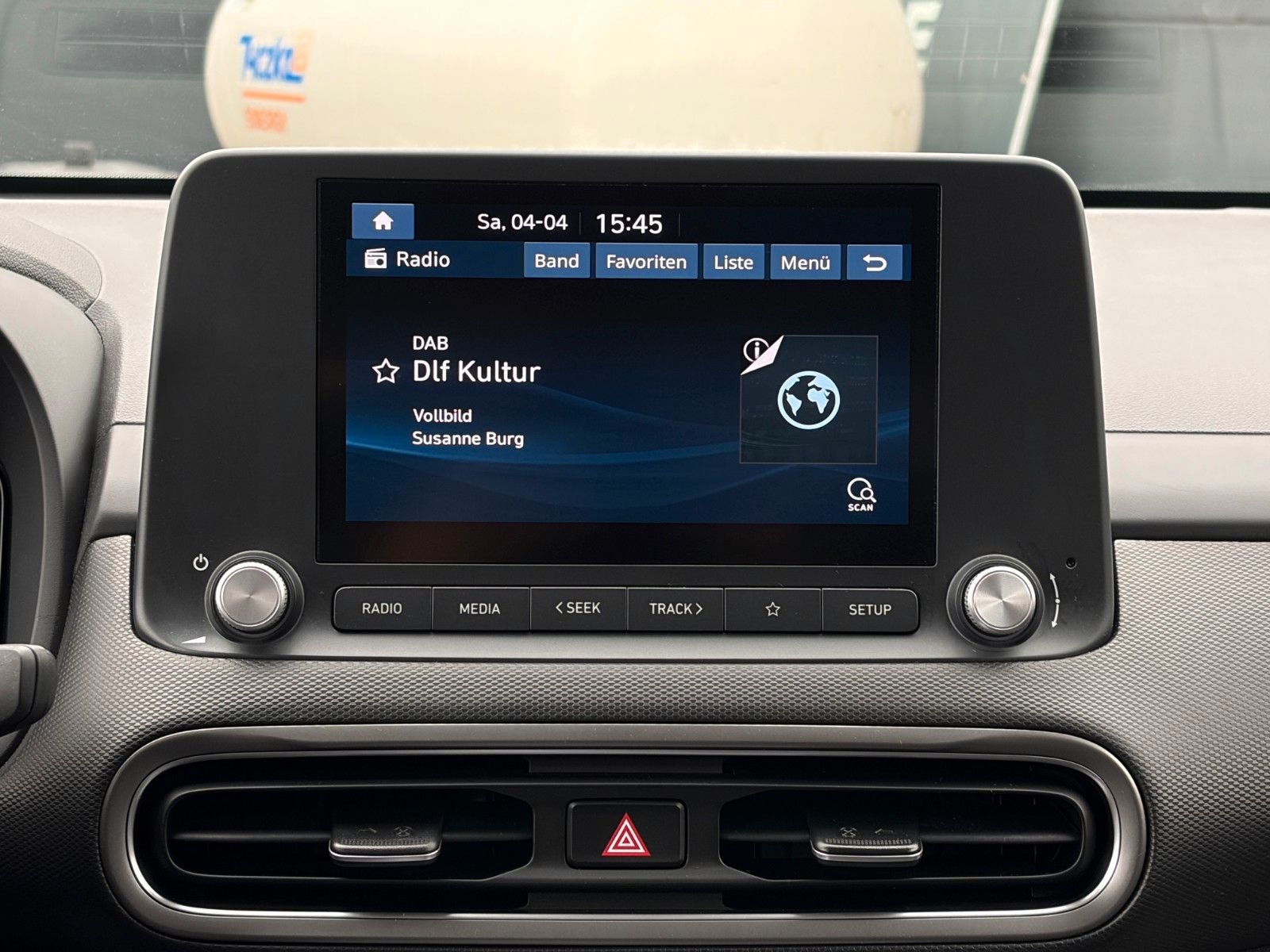 Fahrzeugabbildung Hyundai KONA E Select PDC CAM ACC SHZ LHZ CarPlay Navi