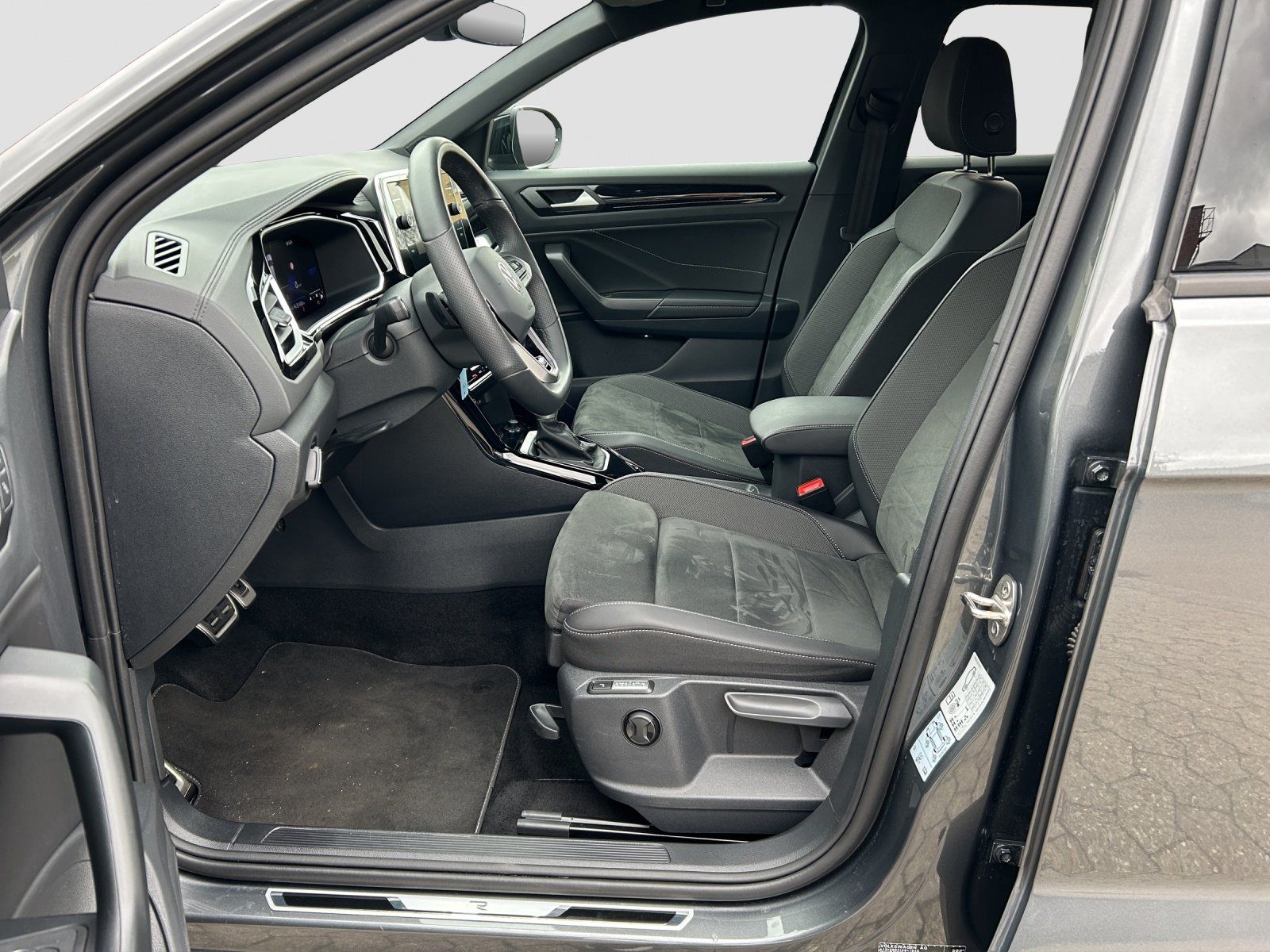 Volkswagen T-Roc - Bild 13