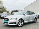 Audi A3 Sportback 1.6 Attraction*AUTOMATIK* - Audi A3 Gebrauchtwagen in Duisburg