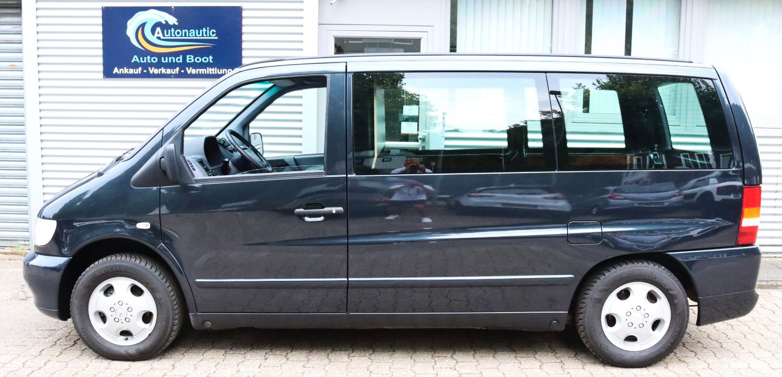 Fahrzeugabbildung Mercedes-Benz VITO 113 AUTOMATIK*KLIMA*BESTATTUNGSFAHRZEUG*TOP