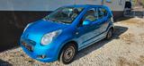 Suzuki Alto - blaue Suzuki Baleno