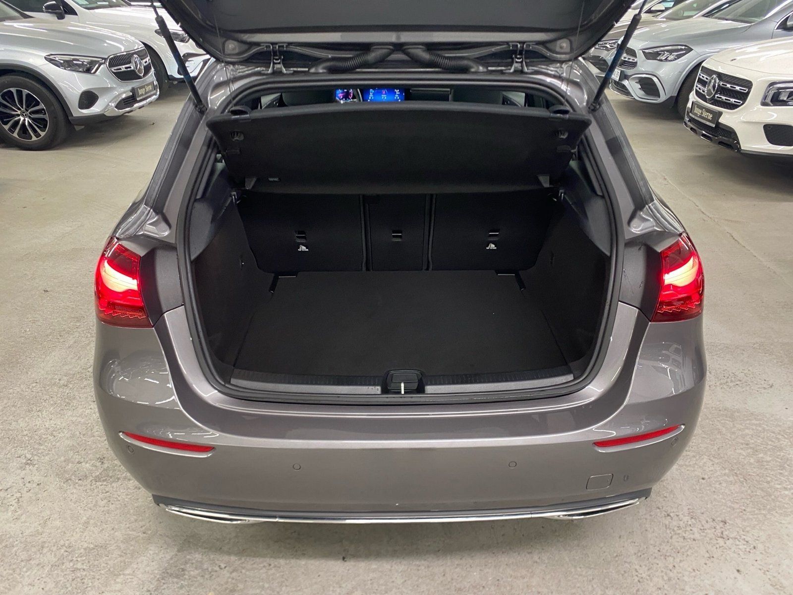 Fahrzeugabbildung Mercedes-Benz A 180 Progressive*Totwinkel*360*LED*CarPlay*MBUX