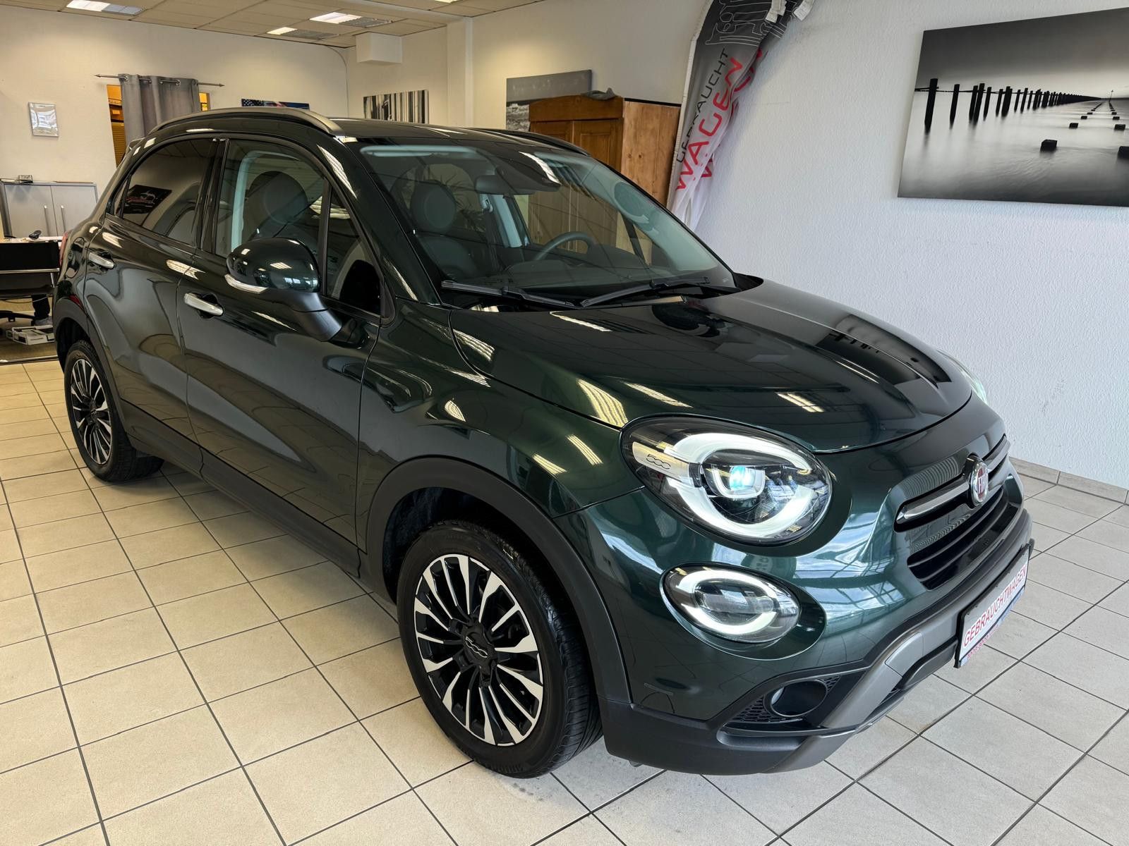 Fahrzeugabbildung Fiat 500X Cross / KLIMA / 8-FACH / 1. HAND/AHK/LED