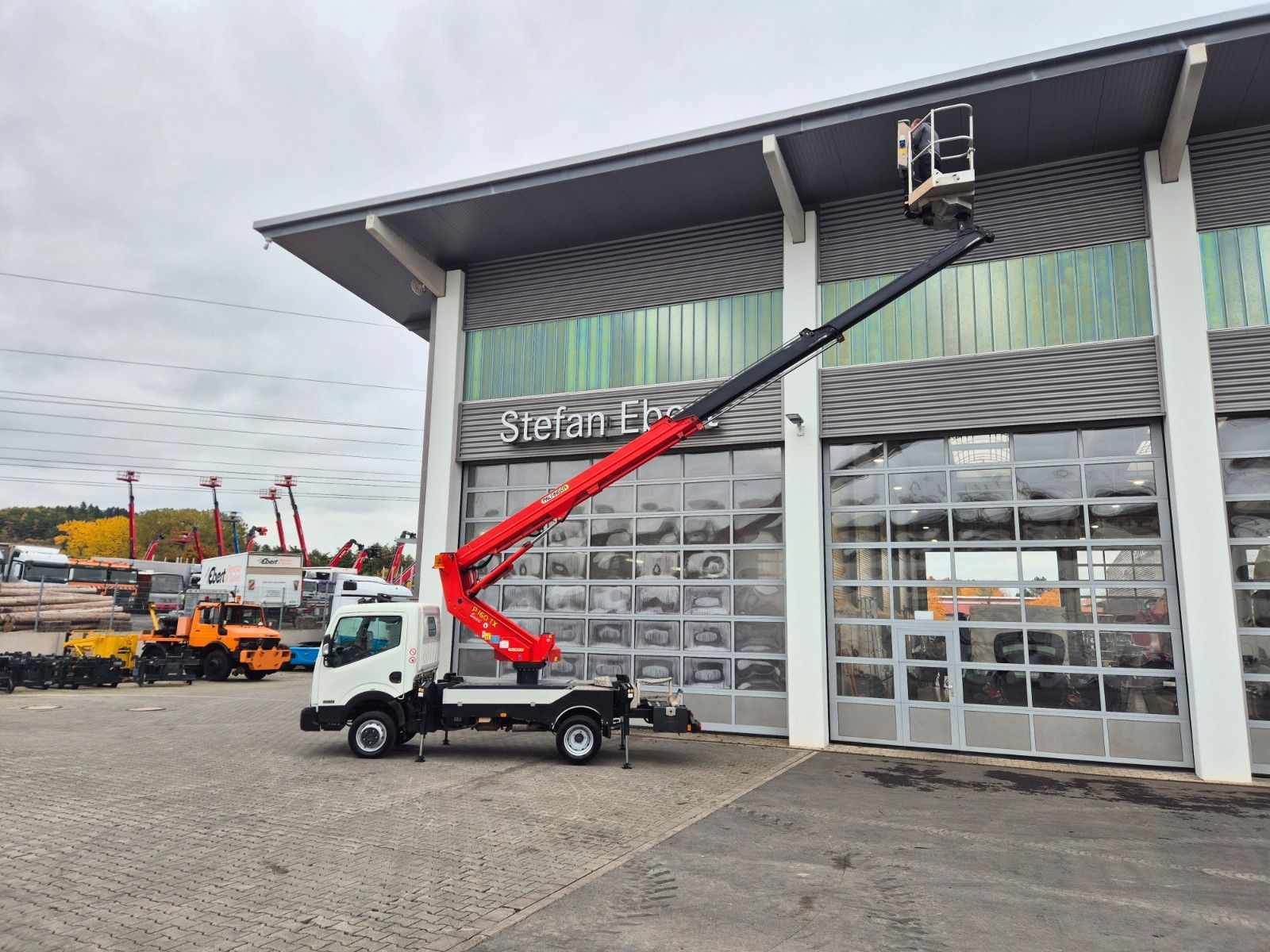 Fahrzeugabbildung Nissan Cabstar NT400 Palfinger P 160 TX 16m 1.104h