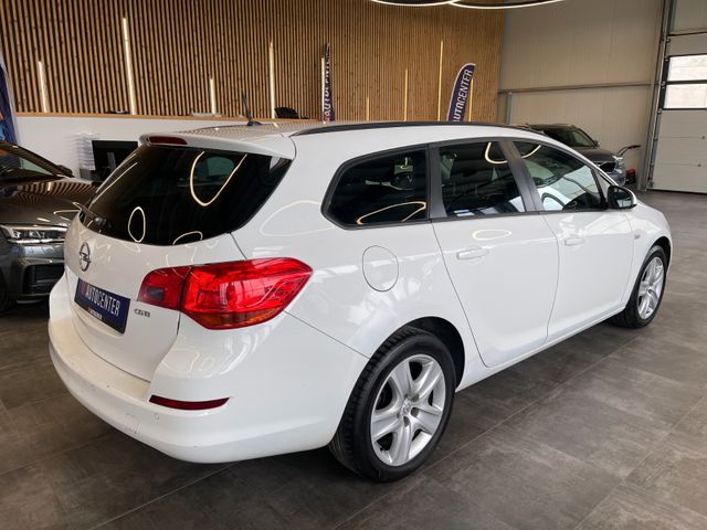 MYAUTOCENTER – Gebraucht- und Jahreswagen mit Werkstattservice in Pfaffenhofen Opel Astra J Sports Tourer Design Edition *PDC*Klima*