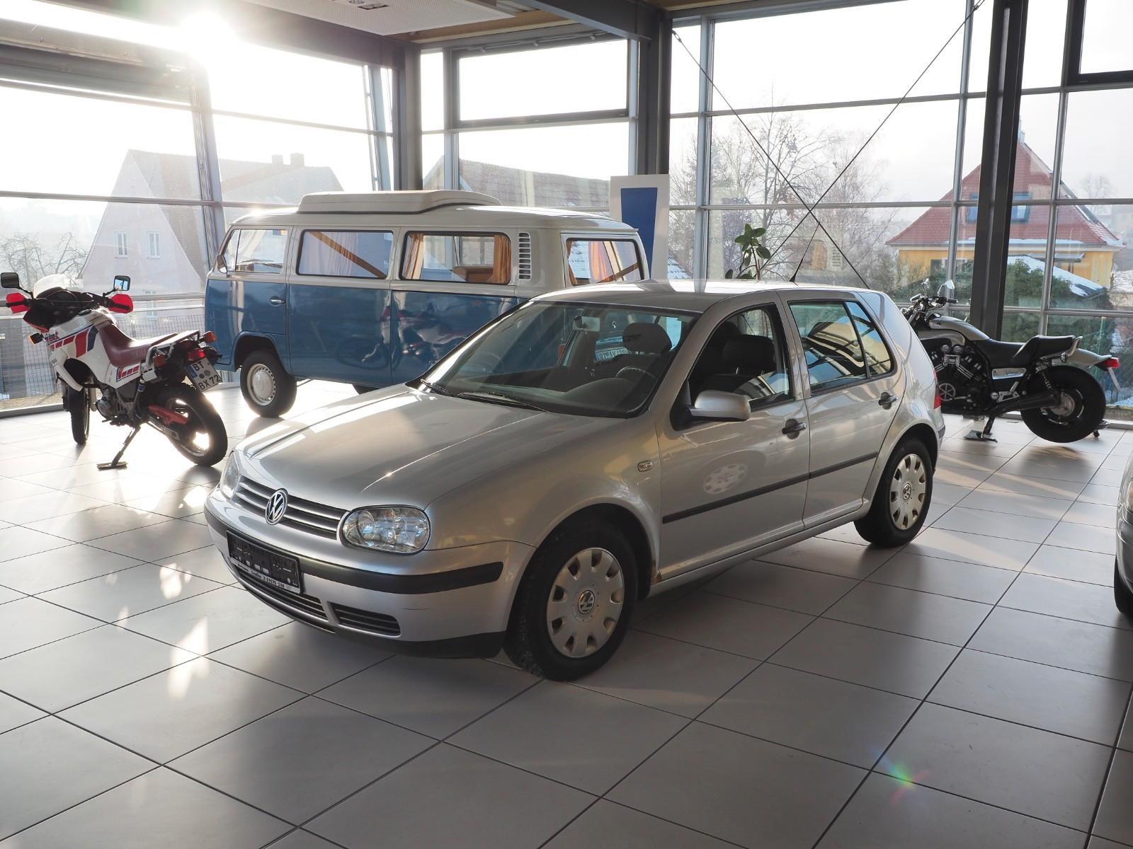 Volkswagen Golf 1.6 Special
