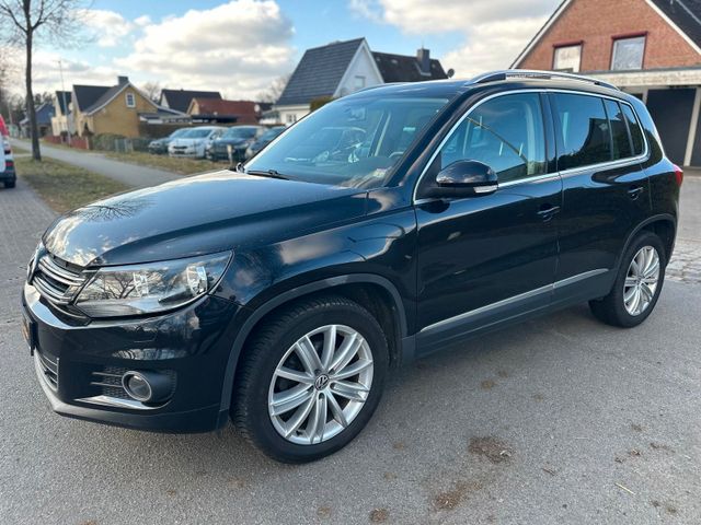 Volkswagen Tiguan/Leder/Pano/AHK/Tüv Neu