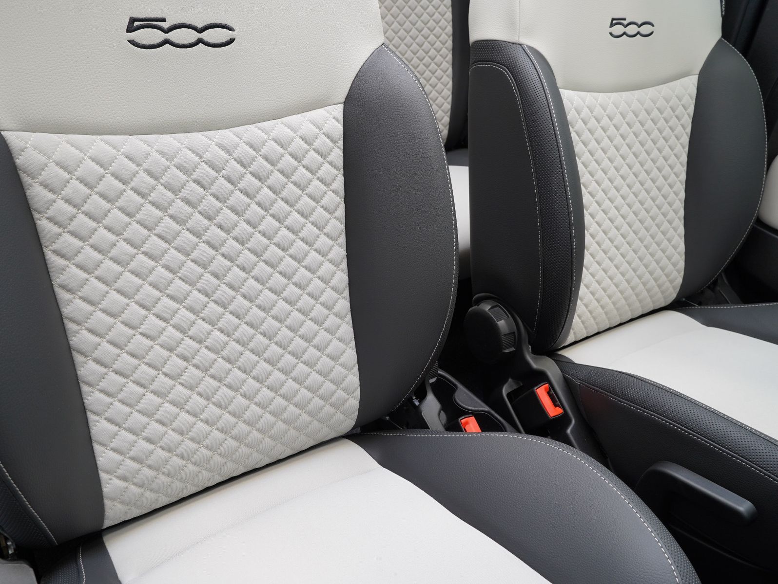 Fahrzeugabbildung Fiat 500C Dolcevita Cabrio