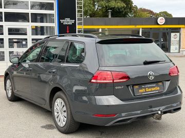 Volkswagen Golf - 5