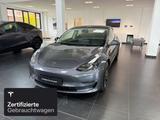 Tesla Model 3 Performance - silberne Tesla Model 3